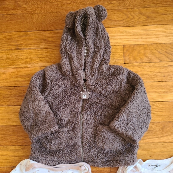 Baby onesie and  cozy jacket - Picture 12 of 15